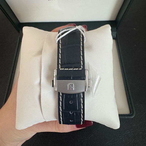 FRÉDÉRIQUE CONSTANT GENEVE MENS WATCH  (NWT) - Picture 4 of 8